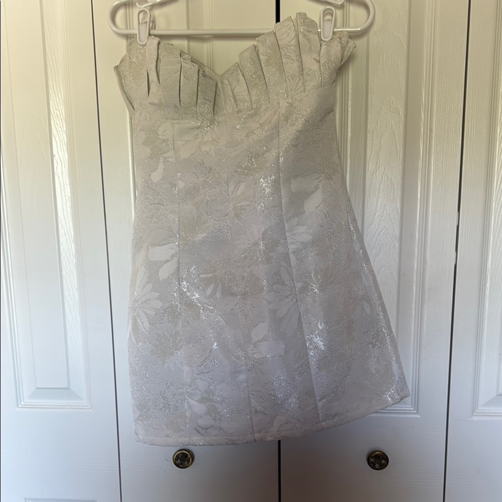 Elegant White dress